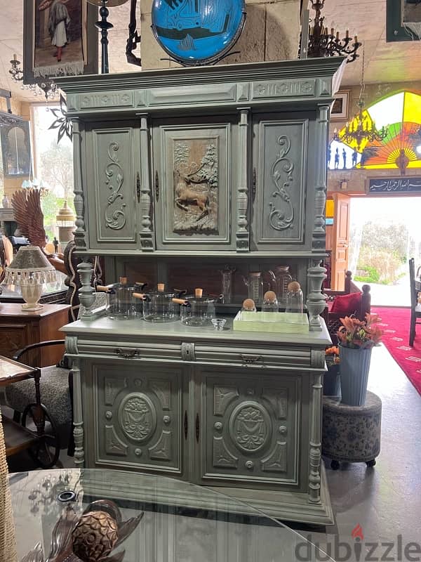 vintage cupboard 1