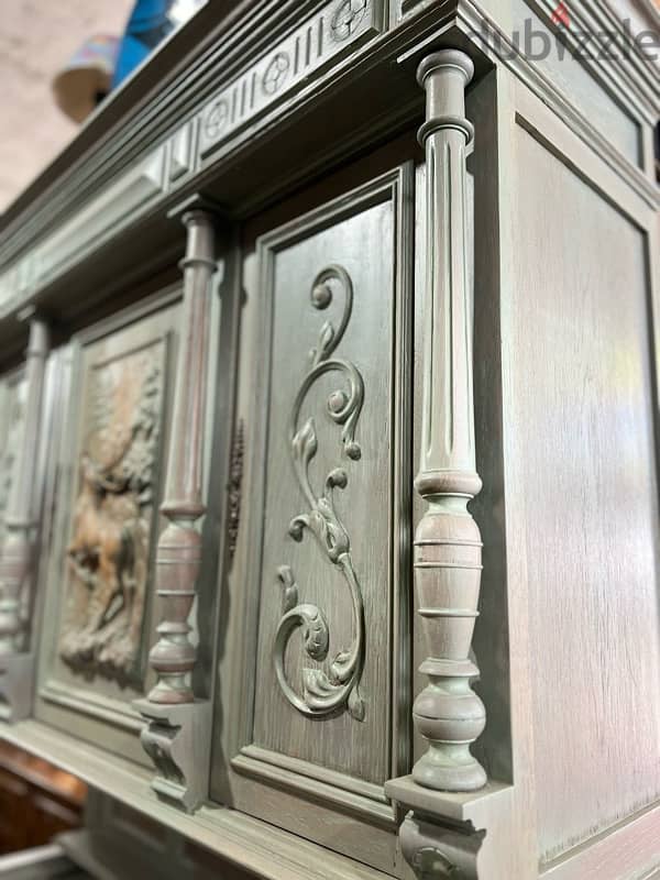 vintage cupboard 4
