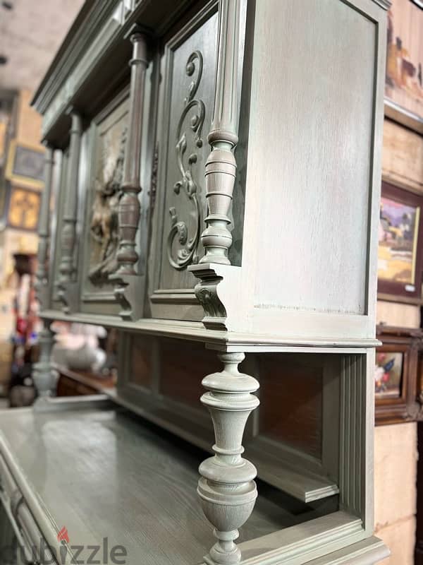 vintage cupboard 9