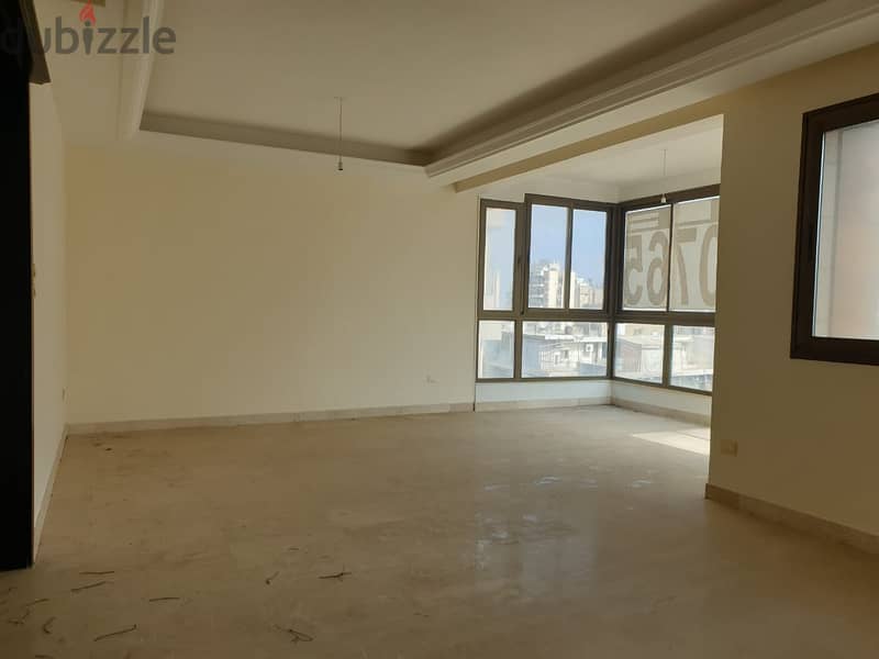 APARTMENT FOR SALE IN HAMRA شقة للبيع في الحمرا 0