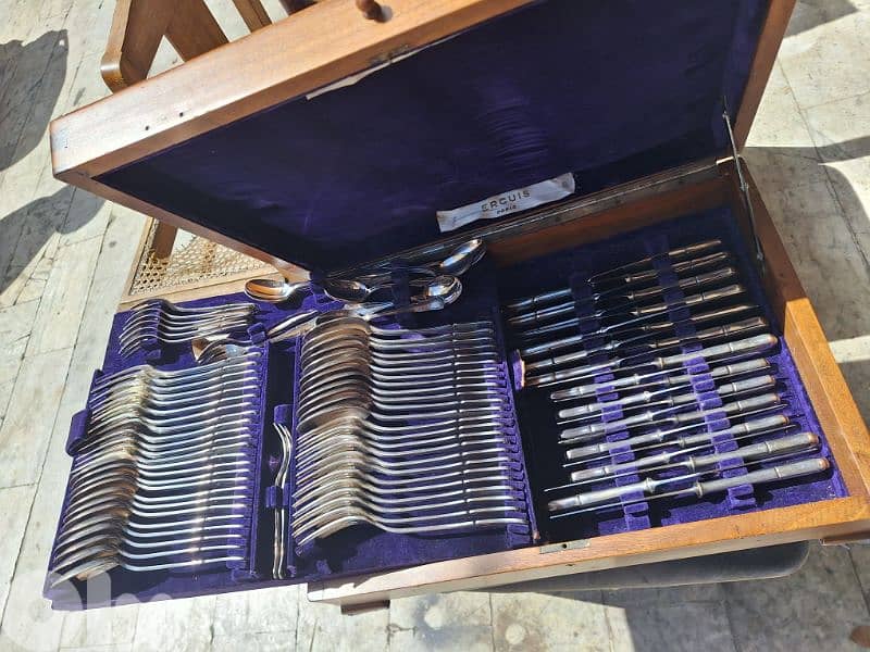 set of 94 pieces silver ercuis France original 2