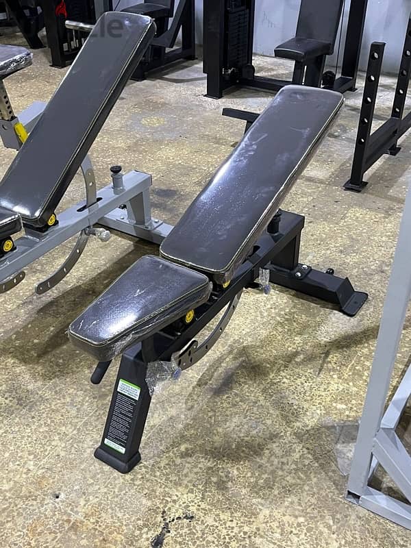 Benche adjustable new heavy duty for gym used 0