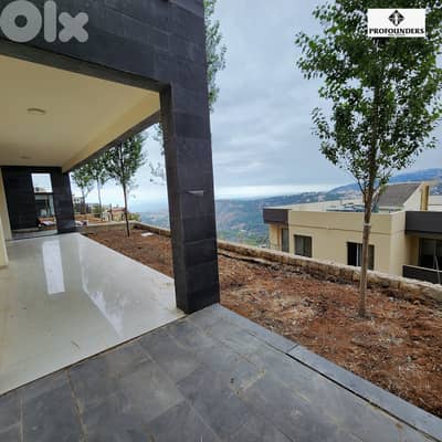 Apartment for Sale in Qornet El Hamra شقة للبيع في قرنة الحمرا