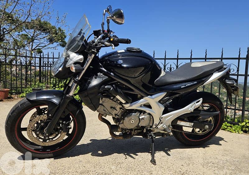 Suzuki Gladius 650 0