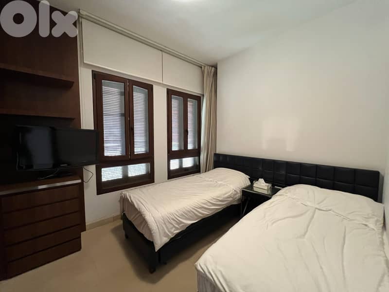 L03172-Exclusive: Fully-Decorated Apartment with Roof/Terrace For Sale 4