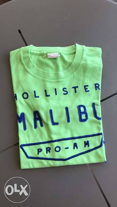 Hollister t-shirt