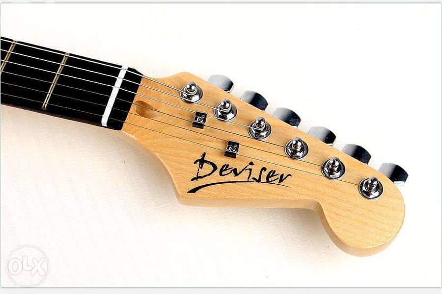 Electric guitar in box 5