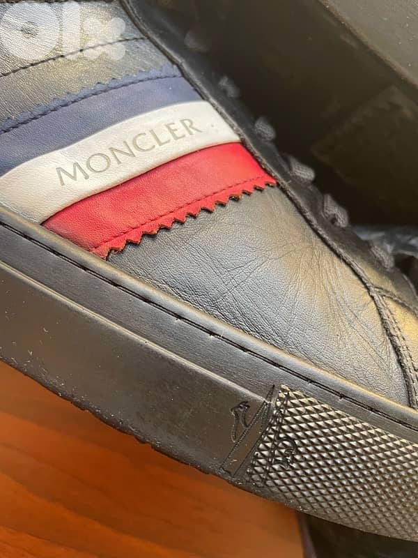 Moncler 8