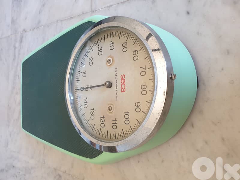 Seca vintage scale 1