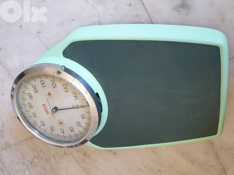 Seca vintage scale 2