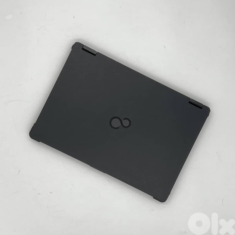 5235-Used Laptop Fujitsu LifeBook P727 8