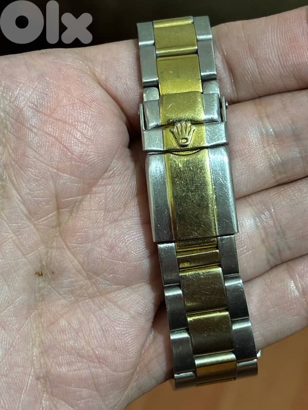 ROLEX AUTOMATIC AND MANUAL-WINDING OYSTER PERPETUAL DAYTONA 1