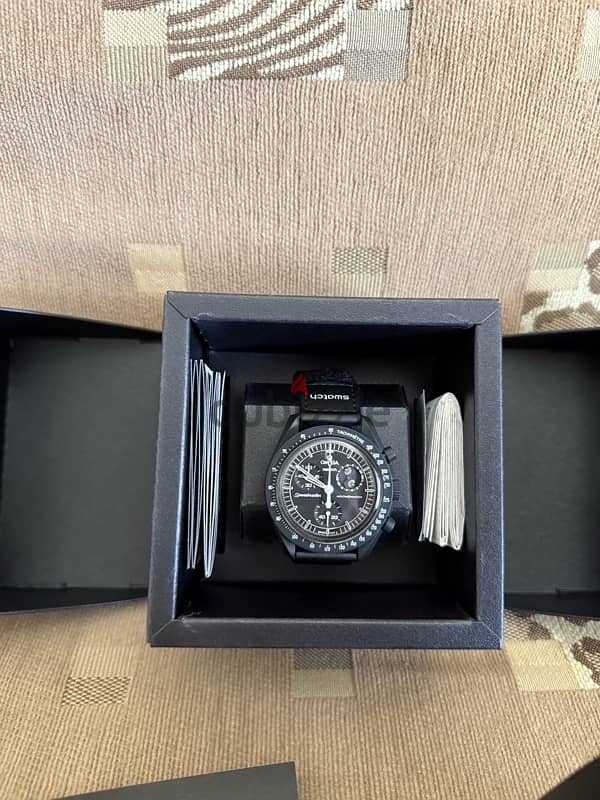 MISSION TO THE MOONPHASE  BIOCERAMIC MOON OMEGA SWATCH COLLECTION 0