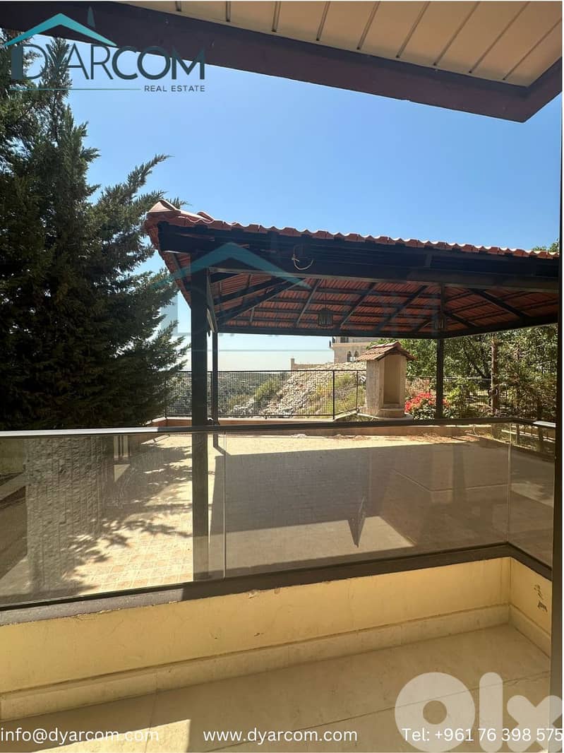 DY2476 - Amchit Apartment with Terrace & Garden! 0