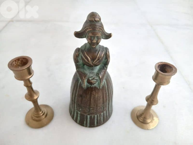 جرس وشمعدانان 0