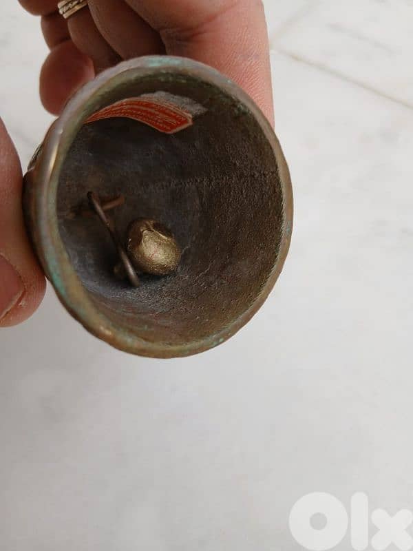 جرس وشمعدانان 7