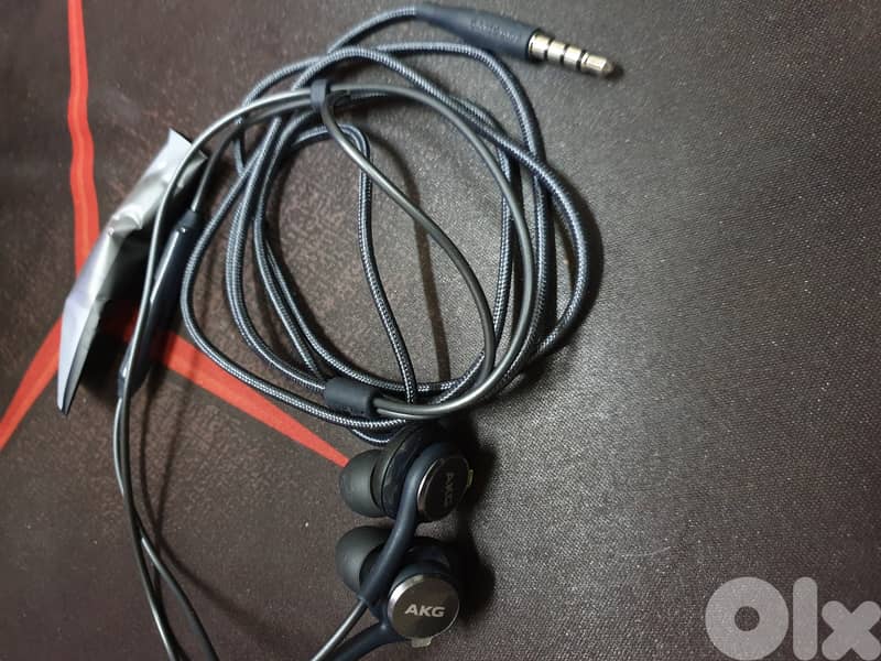 AKG Samsung wired 0
