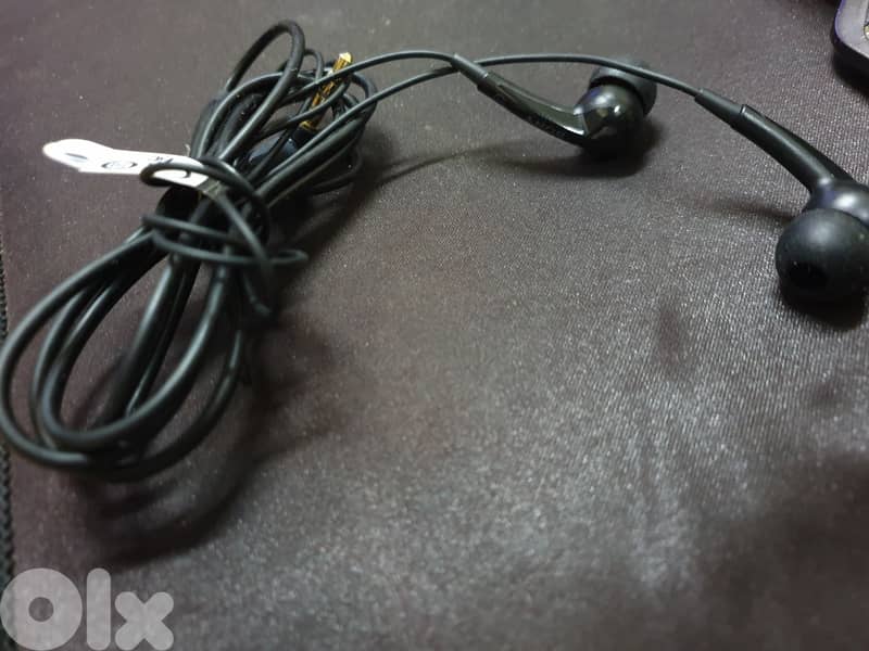 xperia wired earbuds 0