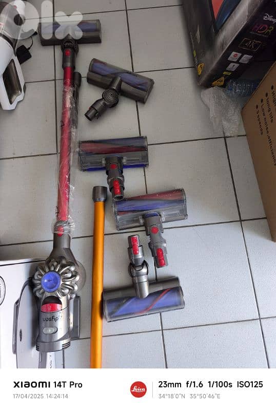 Dyson V8 refurbished 15