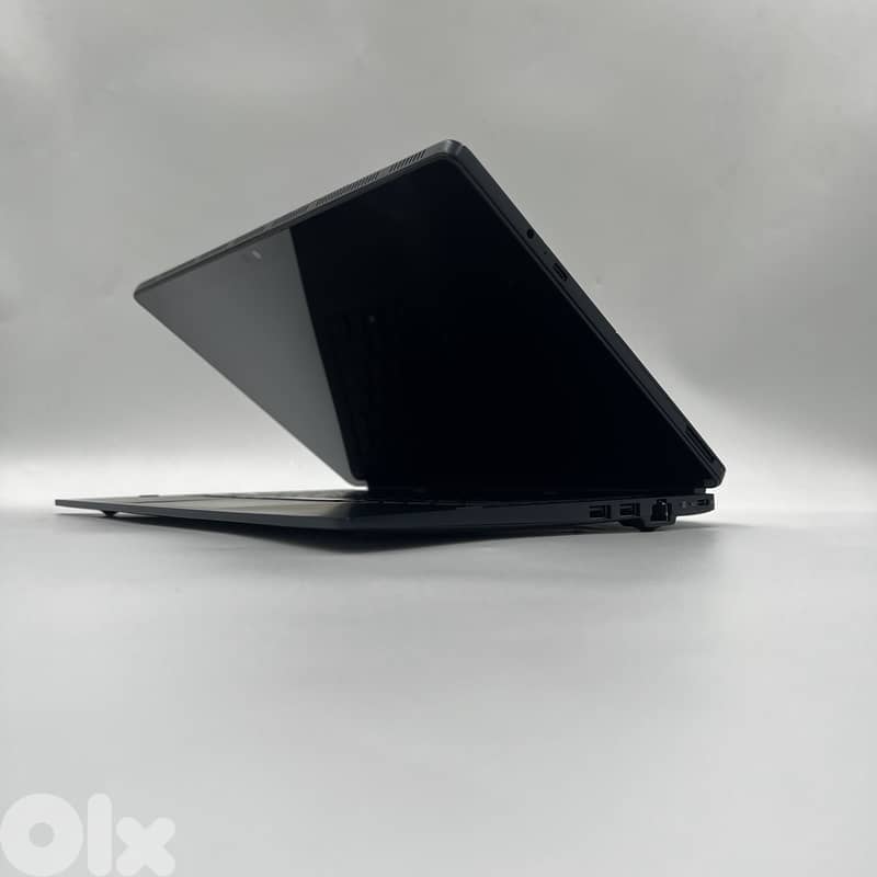 5133- used Laptop Toshiba DynaBook Portege X30T-E 2in1 10