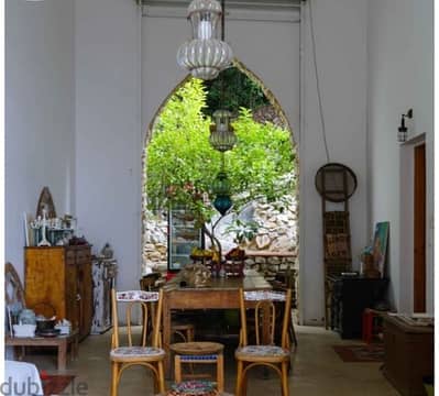 Building with land in achrafieh prime location