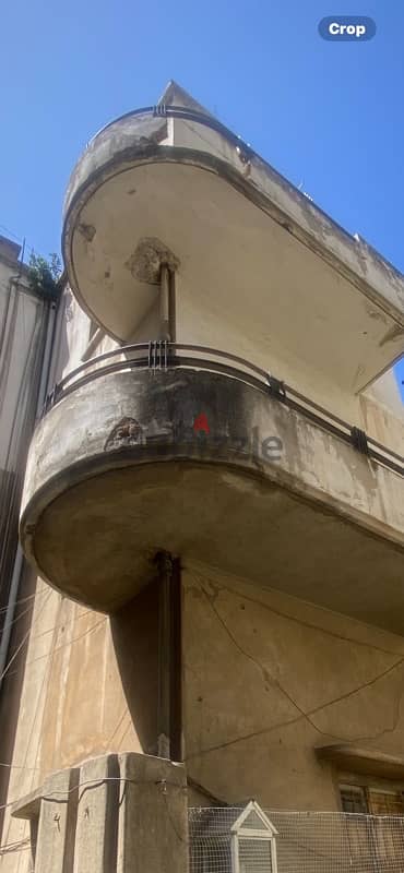 Building with land in achrafieh prime location 1