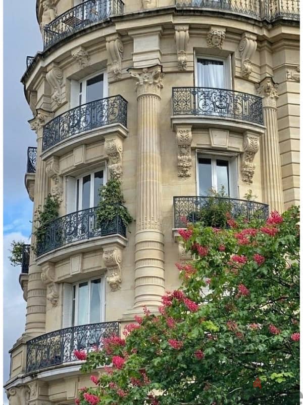 Building with land in achrafieh prime location 2