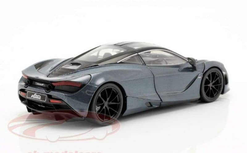 Mclaren 720S (Fast & Furious) diecast car model 1;24 3