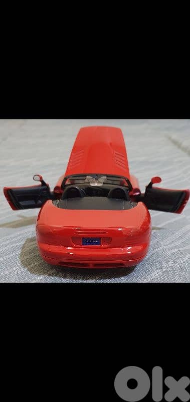 RedDodge Viper iron like new no scratches  1/24  only 15 $ b ashrafiye 4