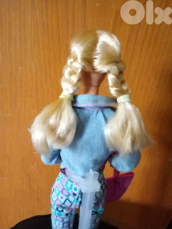 WALKING BARBIE from a set Baby Sister Krissy Rare Mattel 99 Great doll 6