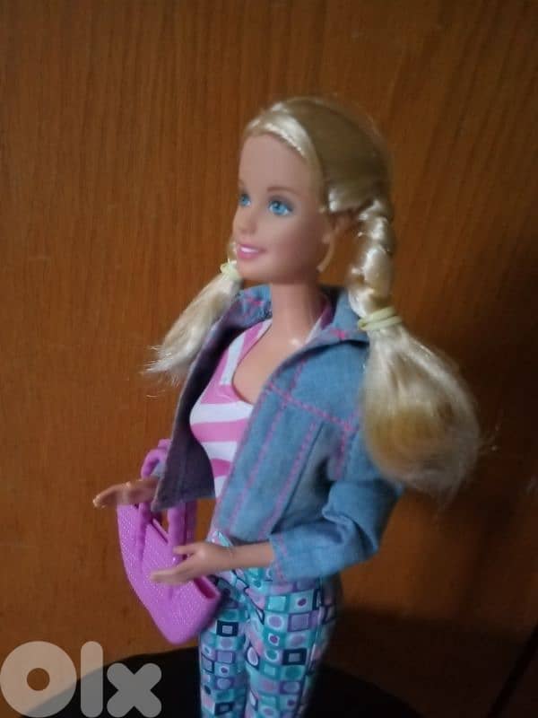 WALKING BARBIE from a set Baby Sister Krissy Rare Mattel 99 Great doll 9