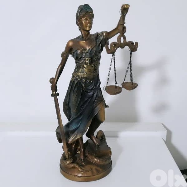 Blind Justice Figure 0