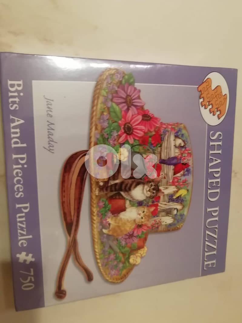 Shaped puzzle 51*81 cm new sealed 0