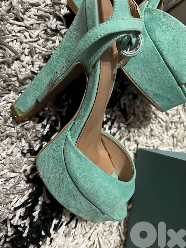 Heels Aqua 1