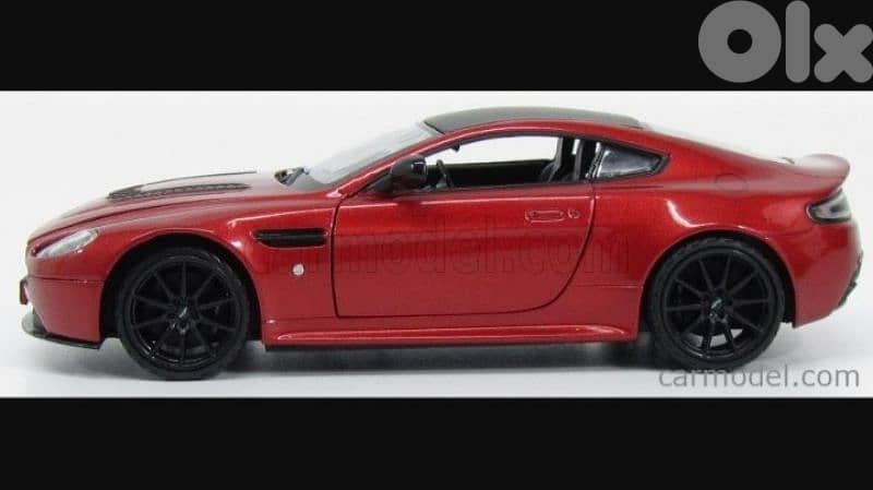 Aston Martin Vantage S 2010 diecast car model 1;24. 1