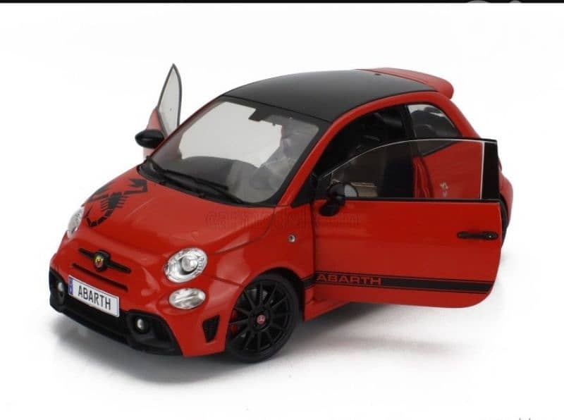 Fiat Abarth 595 (2022) diecast car model 1;18. 4