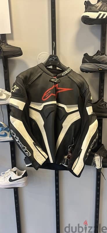 dainese , alpinestars 0
