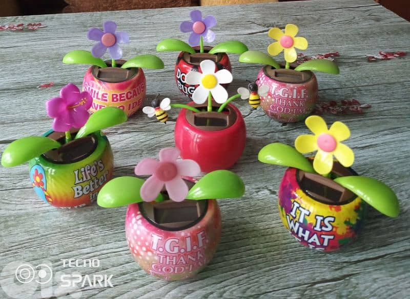 cute solar dancing gadget 3