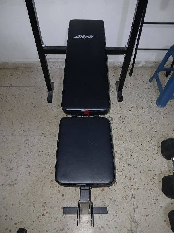 Bench Press with everything needed 1