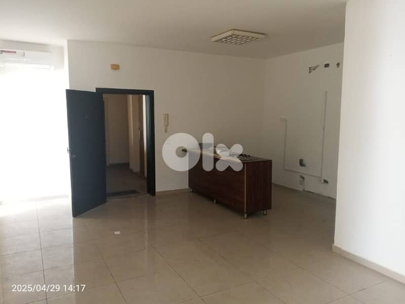 140 Sqm | Office for rent in Hazmieh 0
