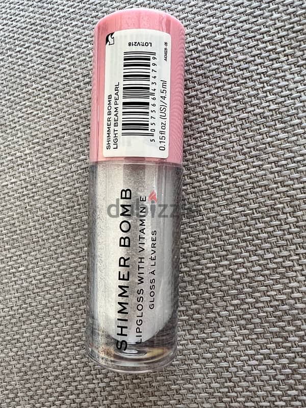 Makeup revolution lipgloss original 12