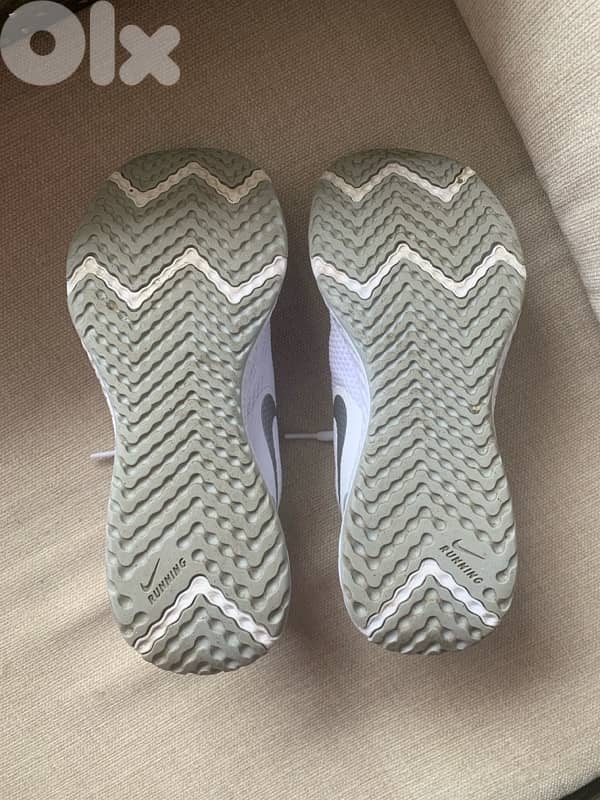 Original Nike Revolution 5 women’s running shoe 6