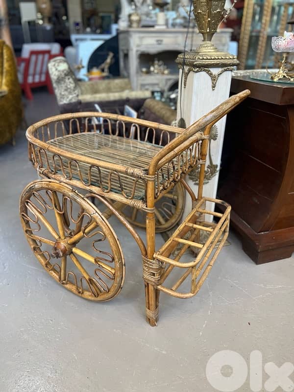 bamboo wheel service table 0