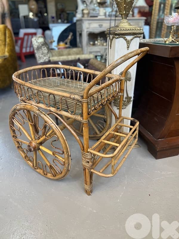 bamboo wheel service table 2