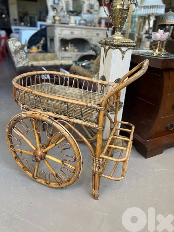 bamboo wheel service table 3