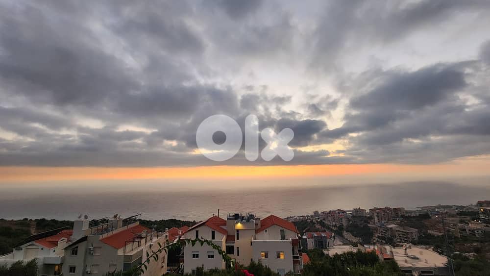 Apartment for sale in Halat/ Terrace/ Amazing Seaview 0