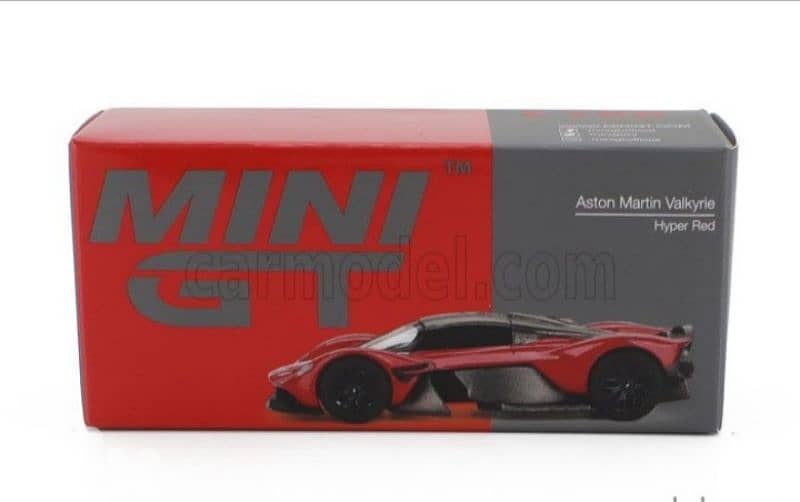 Aston Martin Valkyrie 2024 diecast car model 1;64. 3