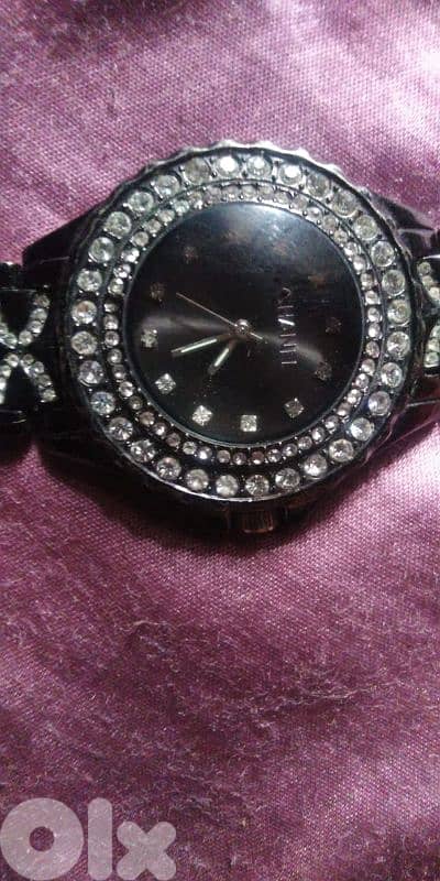 ساعات نسائيه ماشيه تمام 6