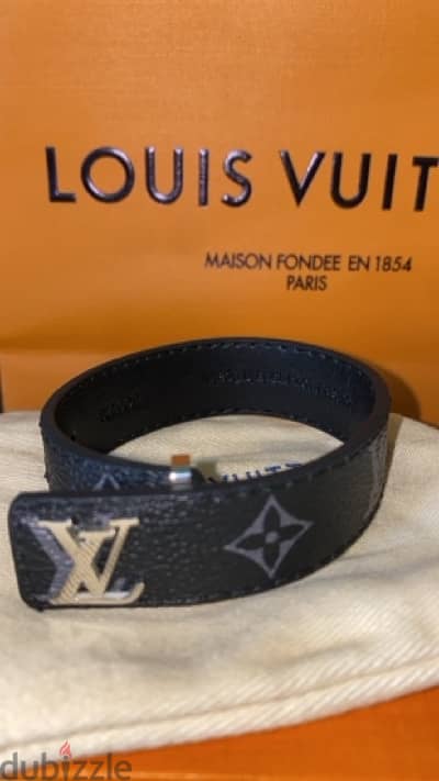 Lv bracelet