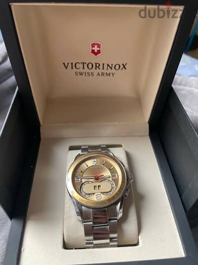 Victorinox Swiss Army Chronograph 1/100 second Gold and Silver watch